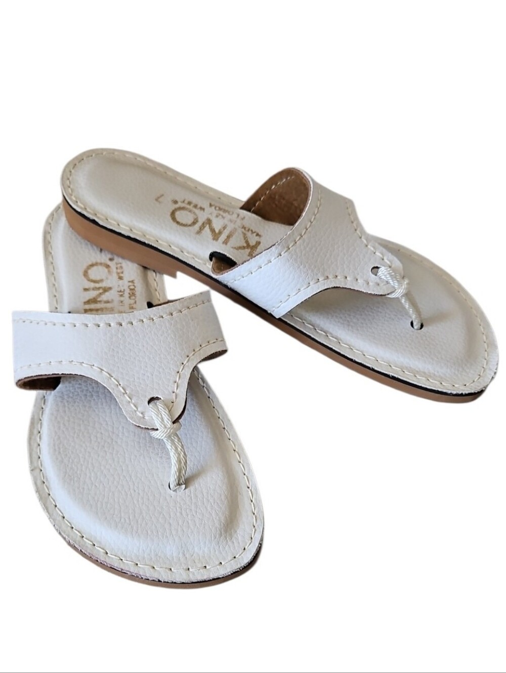 KINO Womens White Leather Thong Sandals, Size 7